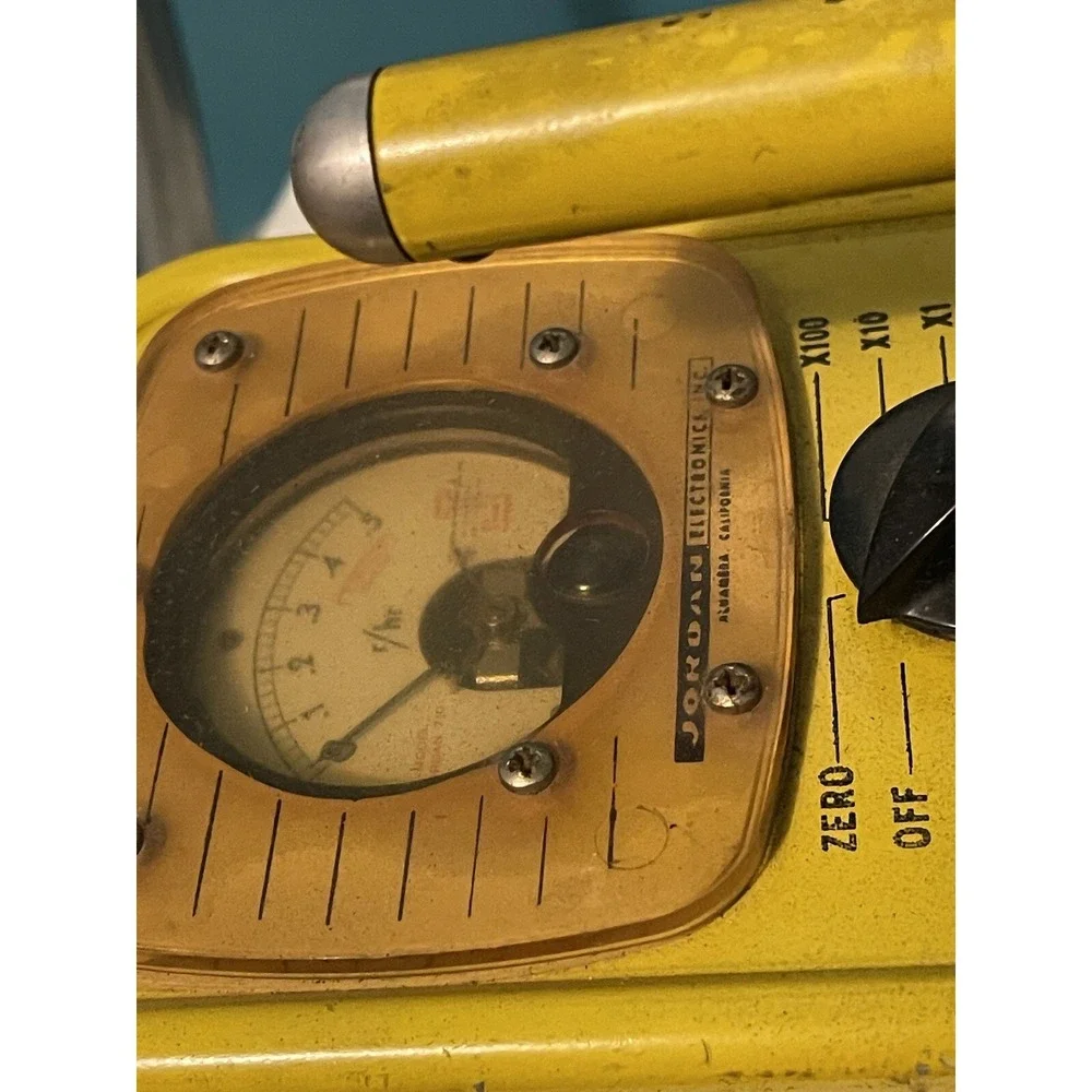 Radiation Detection Survey Meter - Jordan Electronics - CDV-710 Model 2 (24)